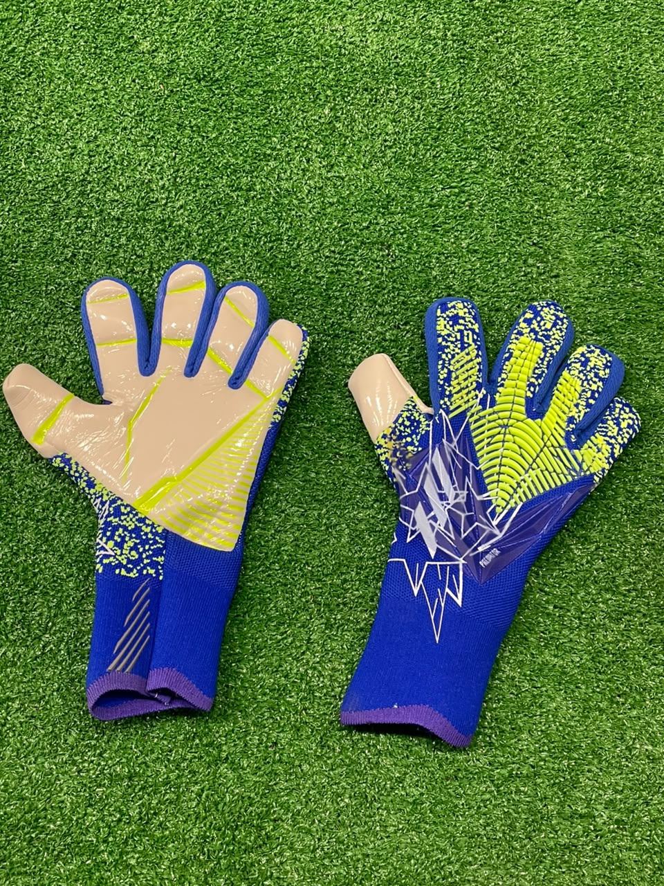 Goalkeeper Gloves